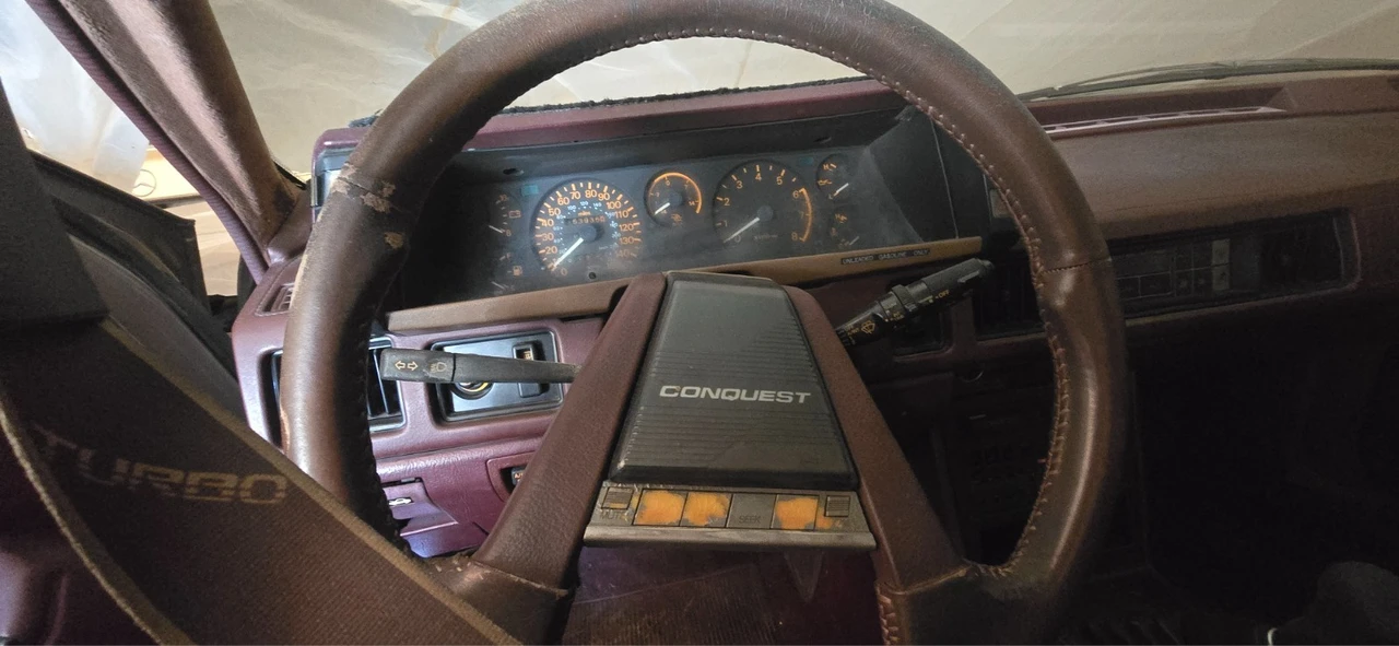 1987 Chrysler - Image 18 of 21