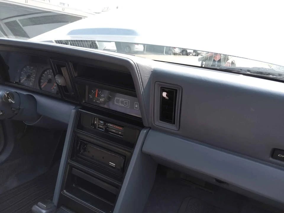 1987 Chrysler - Image 3 of 6
