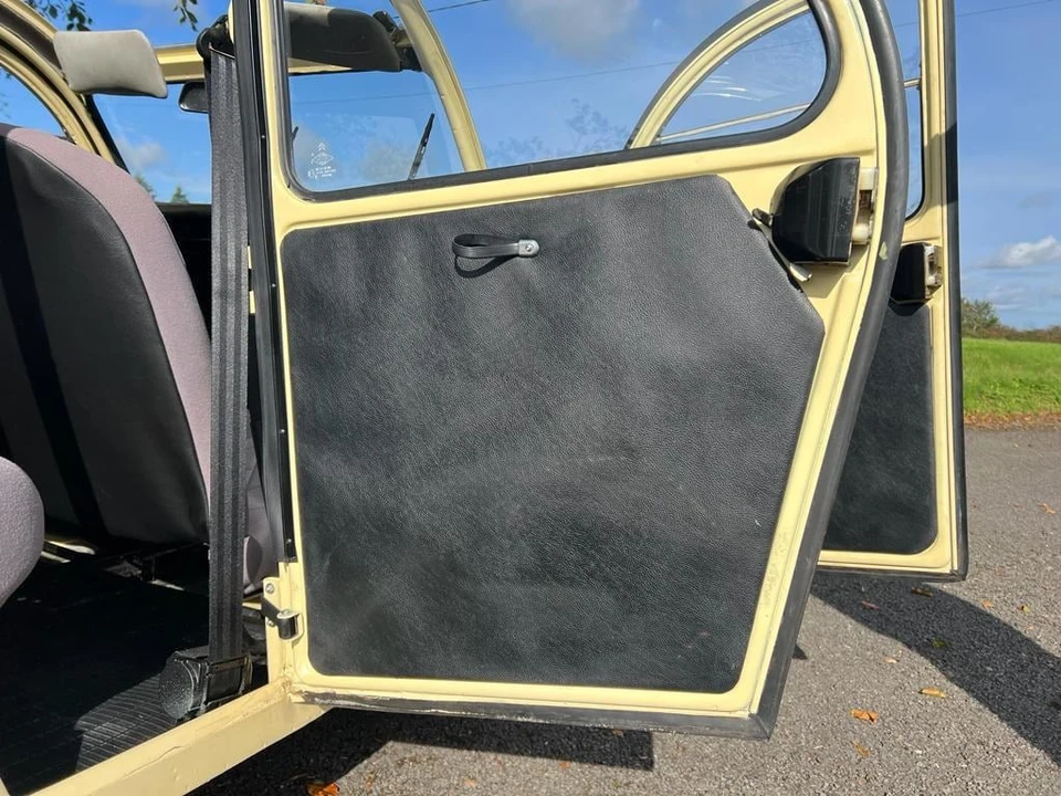 1987 Citroen 2CV - Image 25 of 30