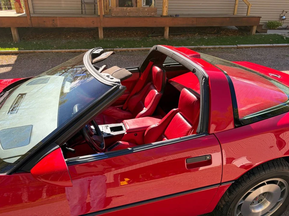 1987 Chevrolet Corvette C4 - Image 2 of 5