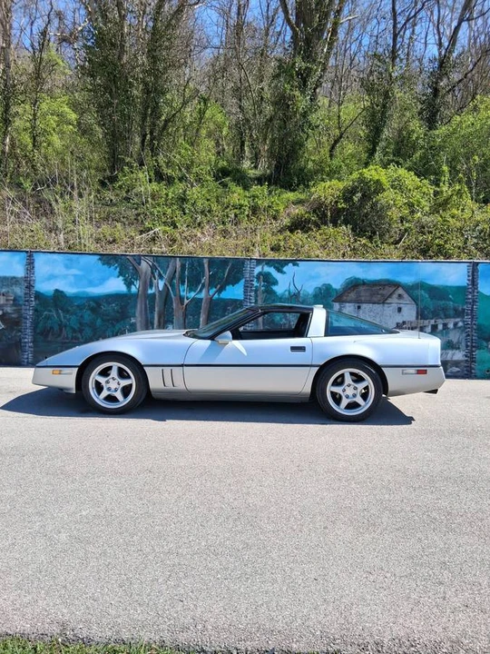 1987 Chevrolet Corvette C4 - Image 3 of 11