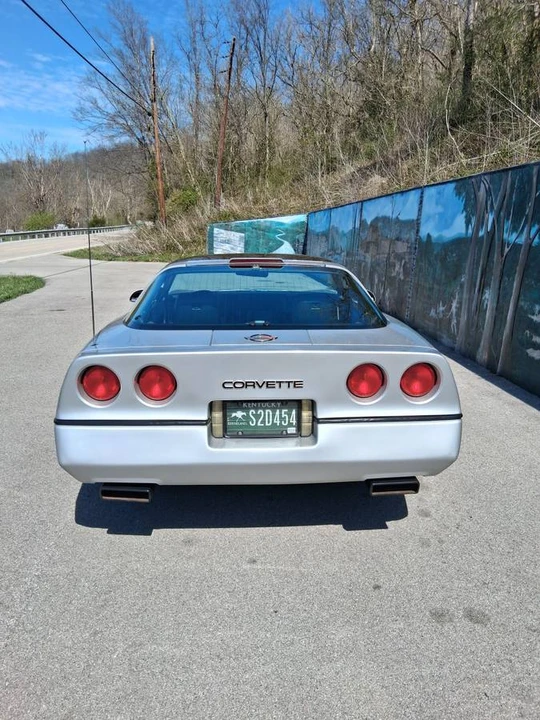 1987 Chevrolet Corvette C4 - Image 5 of 11