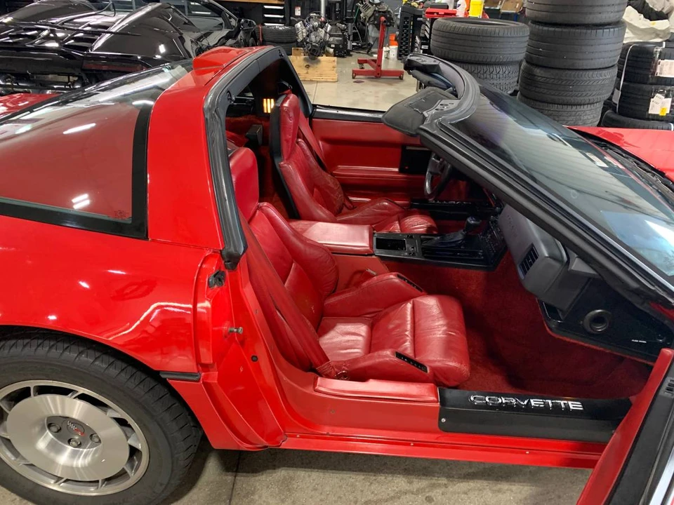 1987 Chevrolet Corvette C4 - Image 3 of 5