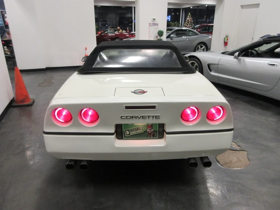 1987 Chevrolet Corvette C4 - Image 9 of 21