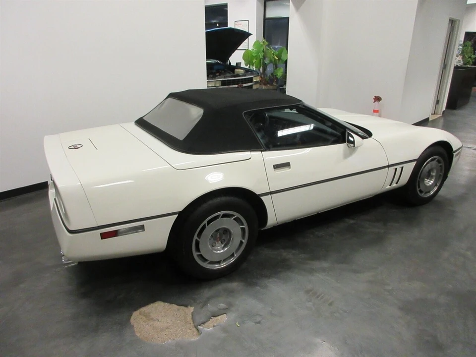 1987 Chevrolet Corvette C4 - Image 4 of 21
