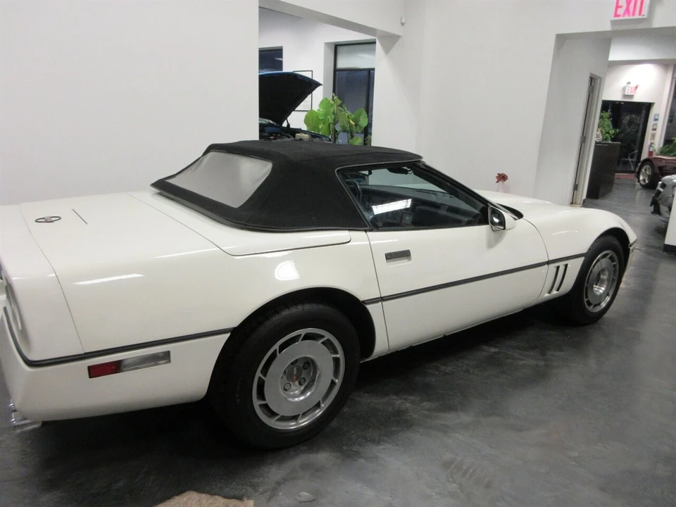 1987 Chevrolet Corvette C4 - Image 21 of 21