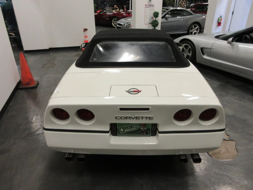 1987 Chevrolet Corvette C4 - Image 11 of 21