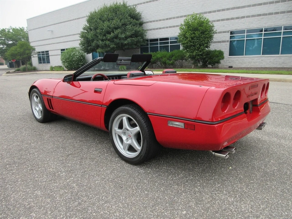 1987 Chevrolet Corvette C4 - Image 3 of 24