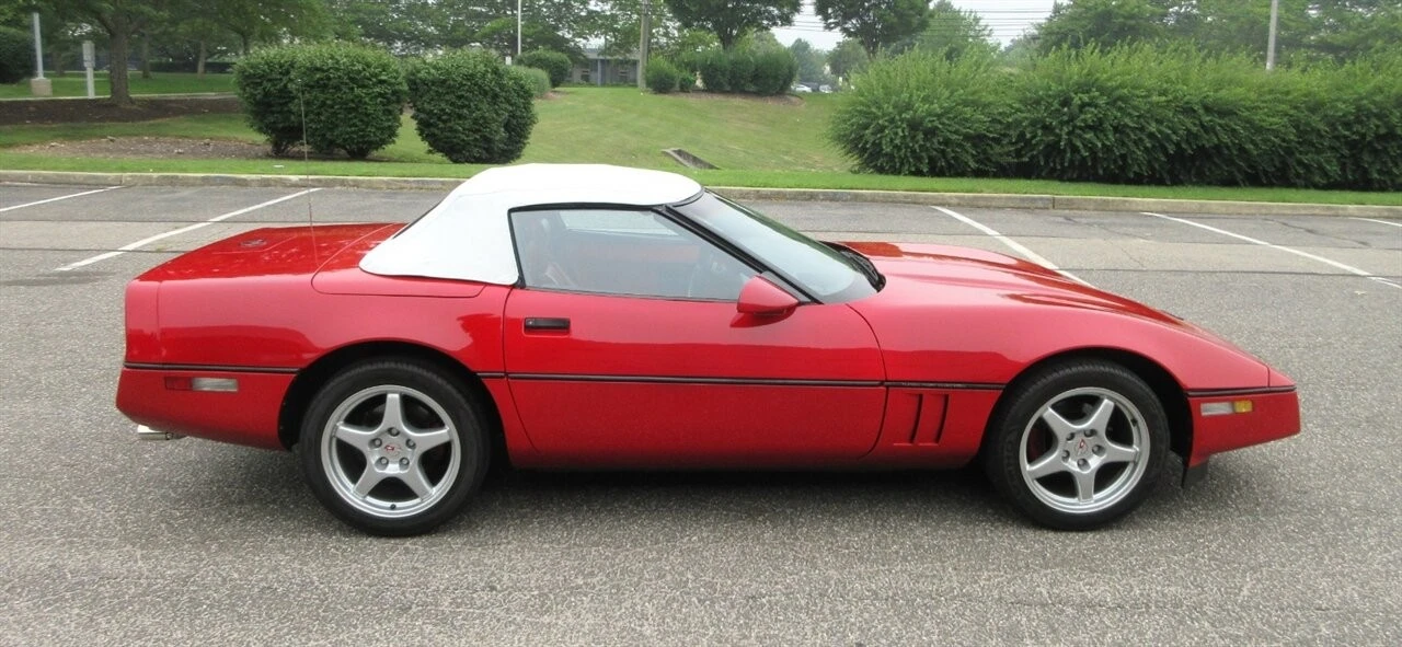 1987 Chevrolet Corvette C4 - Image 16 of 24