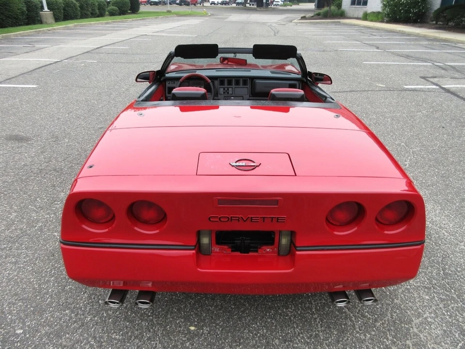 1987 Chevrolet Corvette C4 - Image 18 of 24