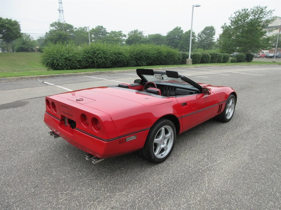 1987 Chevrolet Corvette C4 - Image 12 of 24