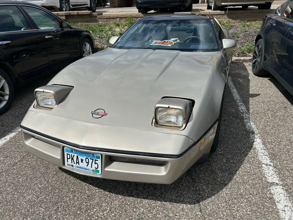 1987 Chevrolet Corvette C4 - Image 2 of 12