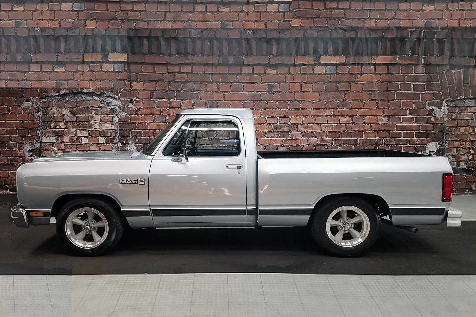1987 Dodge Ram 1st Gen - Image 5 of 5