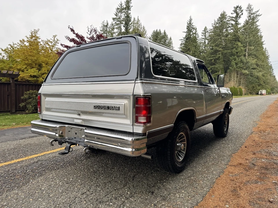 1987 Dodge Ramcharger - Image 6 of 21