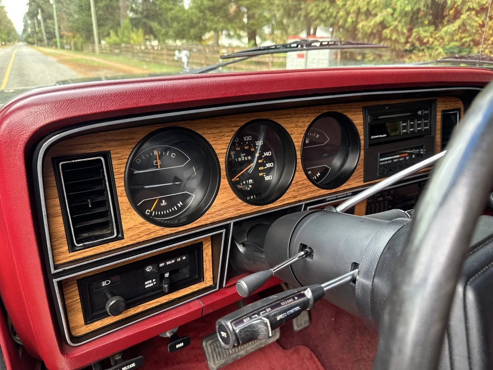 1987 Dodge Ramcharger - Image 10 of 21