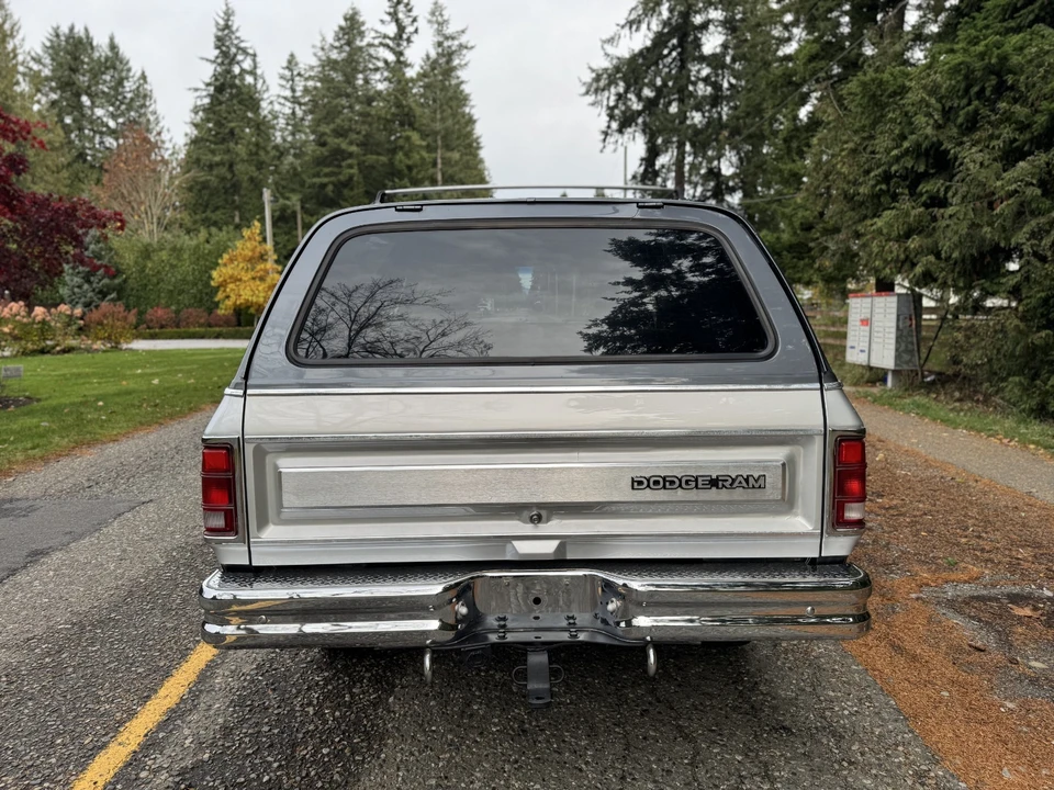 1987 Dodge Ramcharger - Image 7 of 21