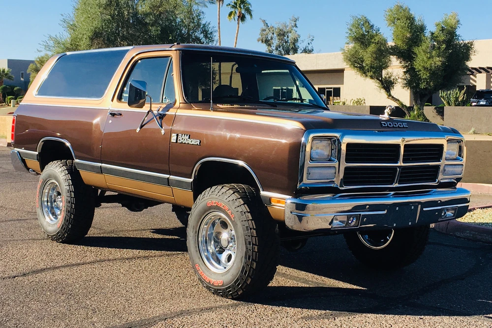 1987 Dodge Ramcharger - Image 2 of 7