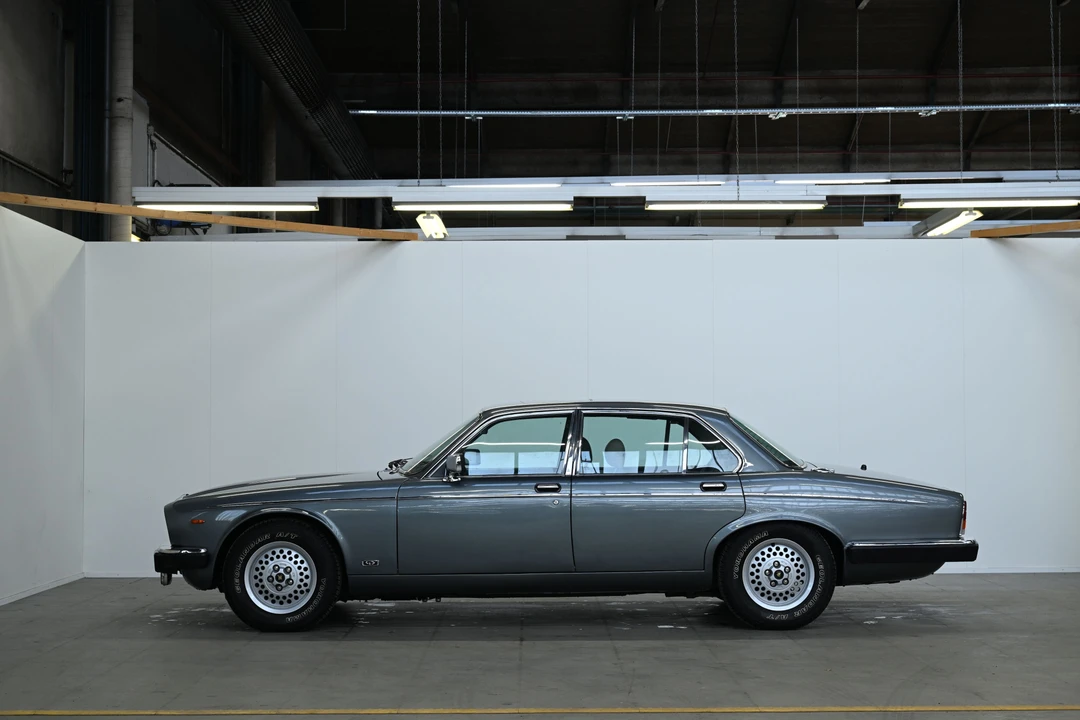 1987 Daimler - Image 5 of 31
