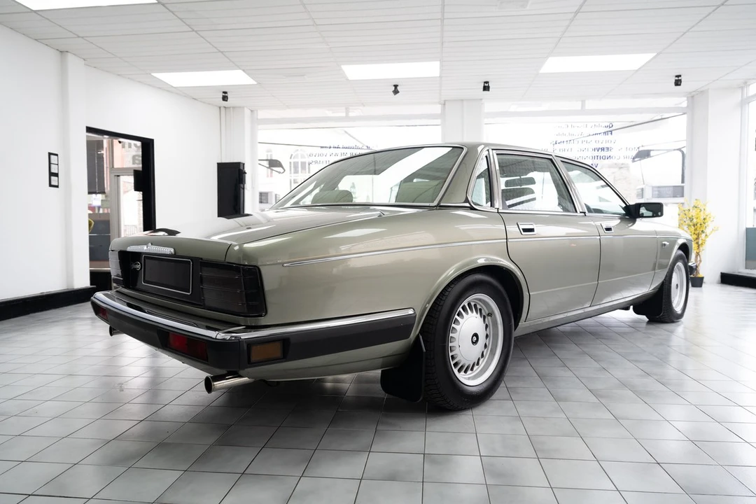 1987 Daimler - Image 6 of 30