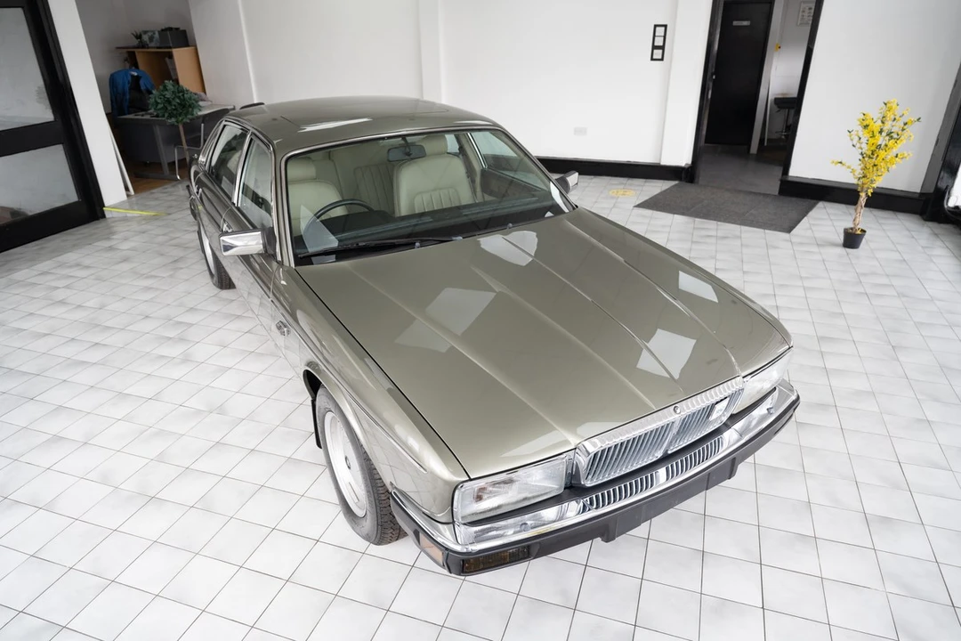 1987 Daimler - Image 10 of 30