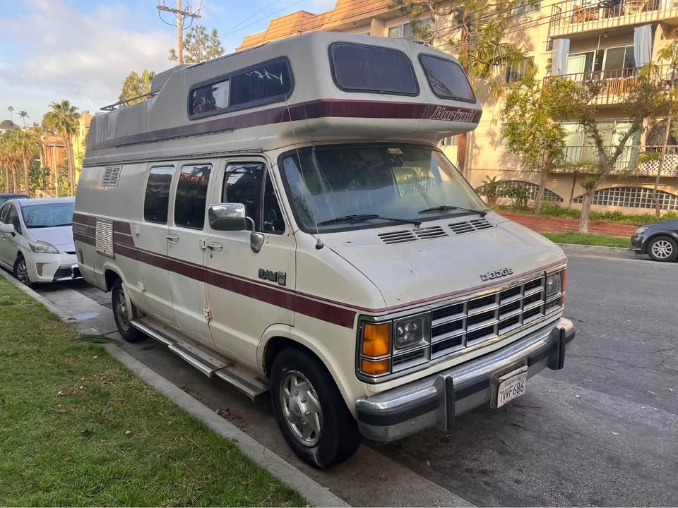 1987 Dodge Ram Van - Image 8 of 10