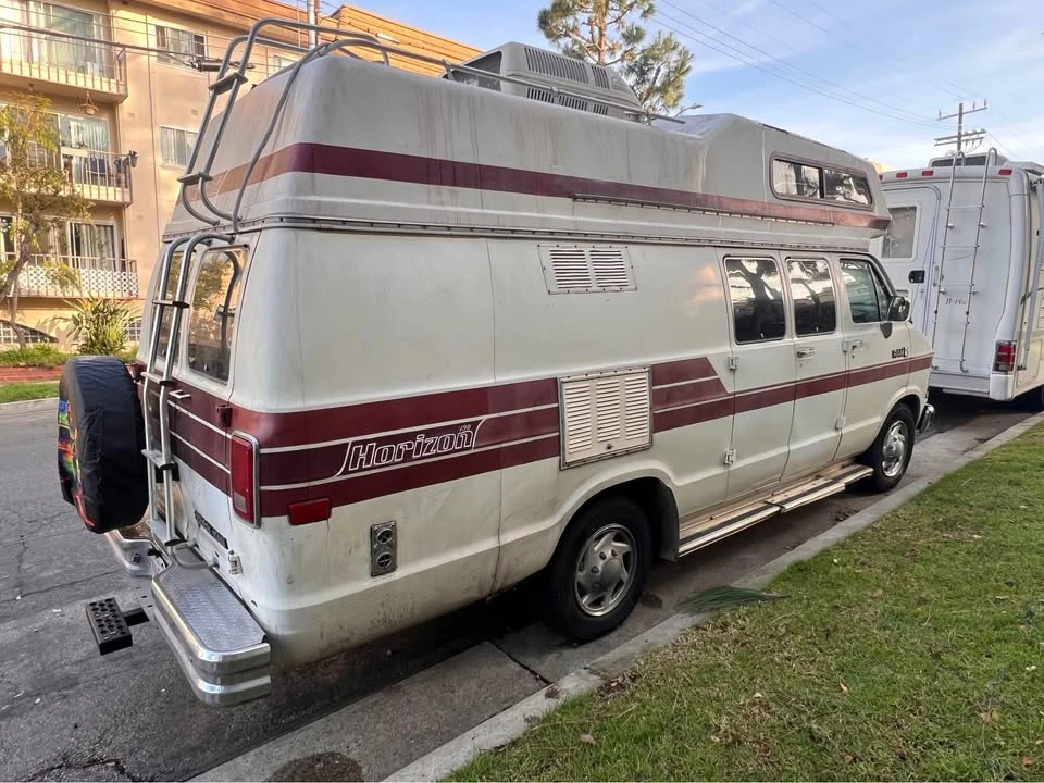 1987 Dodge Ram Van - Image 4 of 10