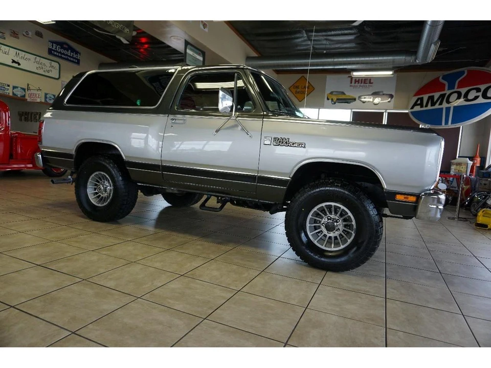 1987 Dodge Charger 5th Gen - Image 16 of 31