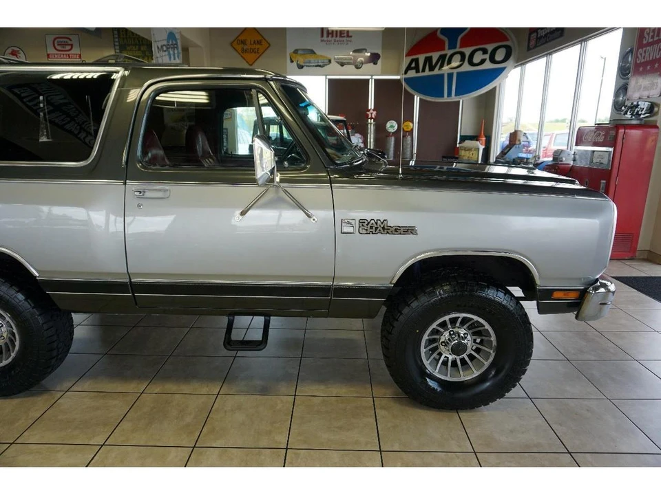 1987 Dodge Charger 5th Gen - Image 15 of 31