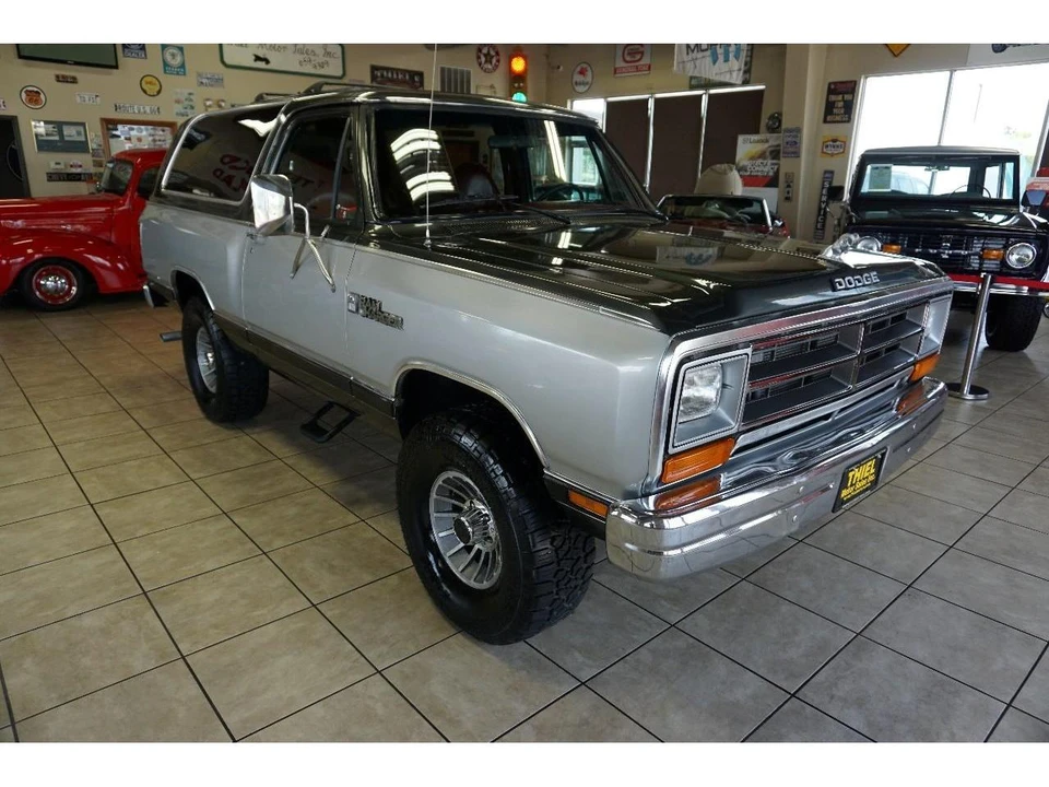 1987 Dodge Charger 5th Gen - Image 17 of 31