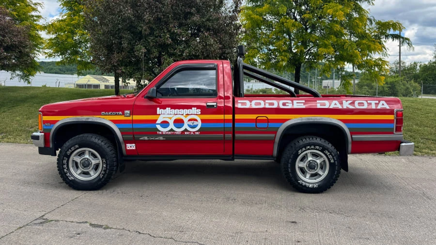 1987 Dodge Dakota 1st Gen - Image 2 of 17