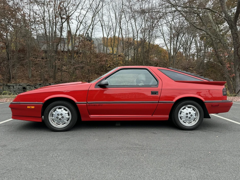 1987 Dodge Daytona - Image 29 of 31