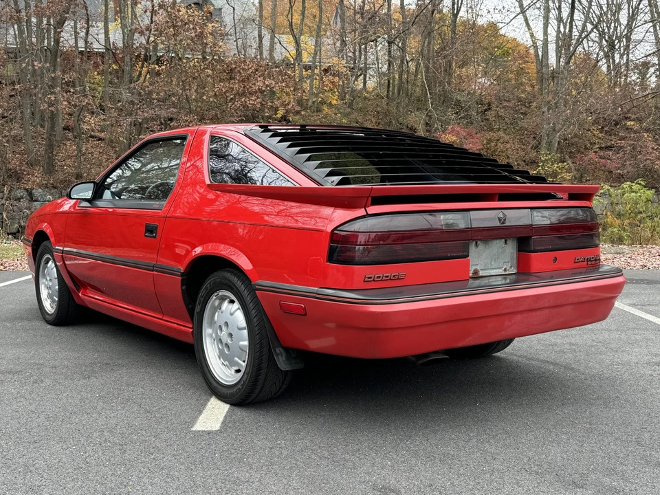 1987 Dodge Daytona - Image 28 of 31