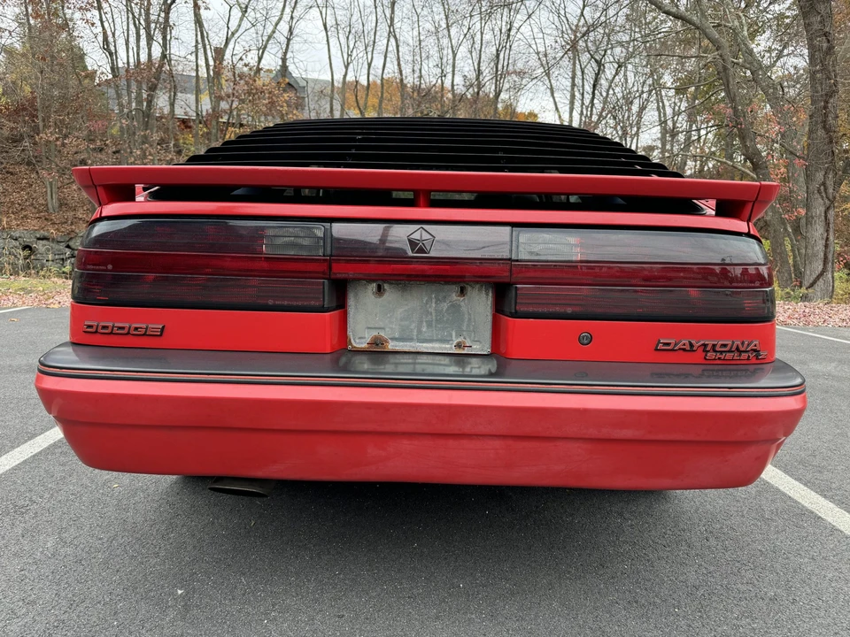 1987 Dodge Daytona - Image 24 of 31