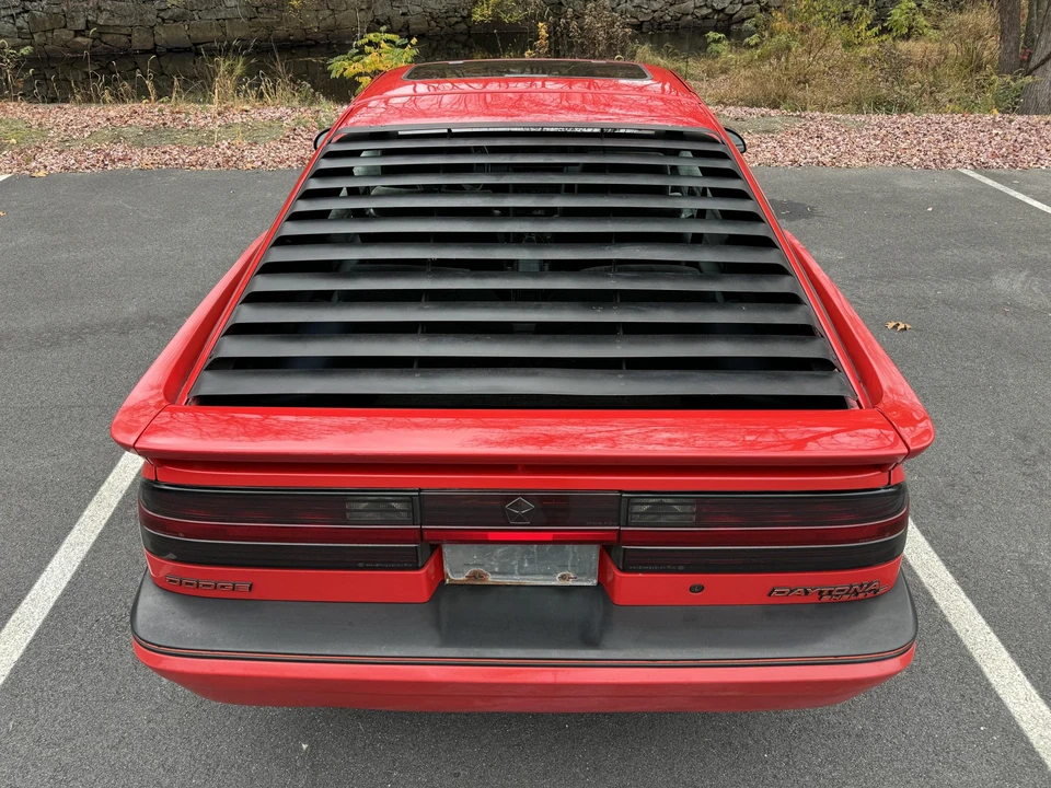 1987 Dodge Daytona - Image 21 of 31