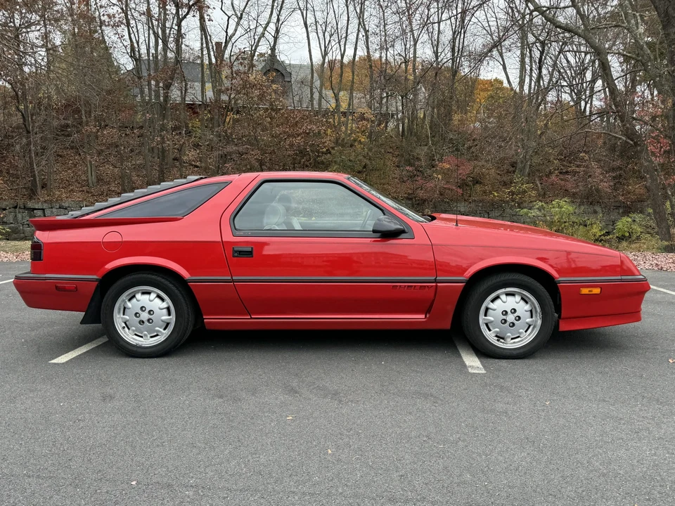 1987 Dodge Daytona - Image 14 of 31