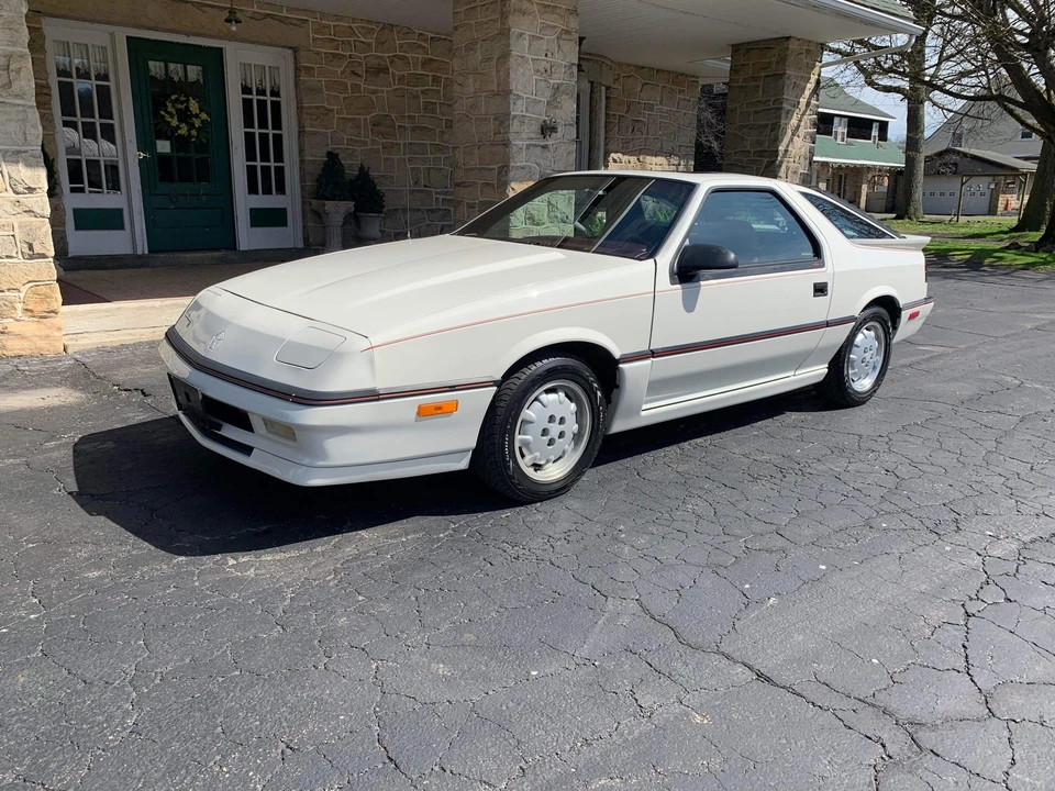 1987 Dodge Daytona - Image 6 of 31