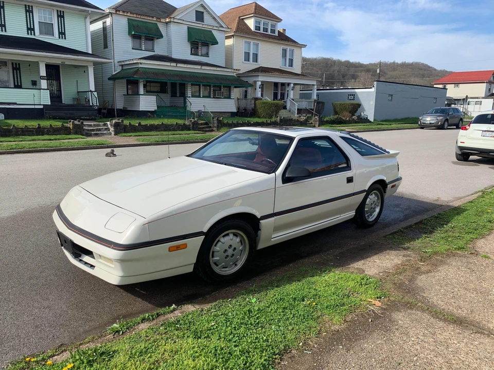 1987 Dodge Daytona - Image 3 of 31