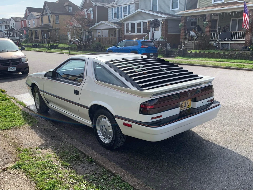 1987 Dodge Daytona - Image 9 of 31