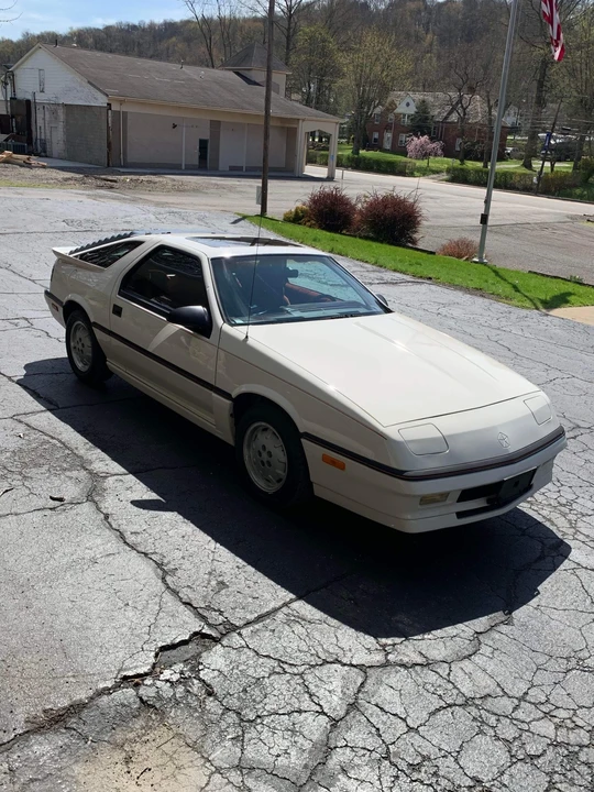 1987 Dodge Daytona - Image 22 of 31