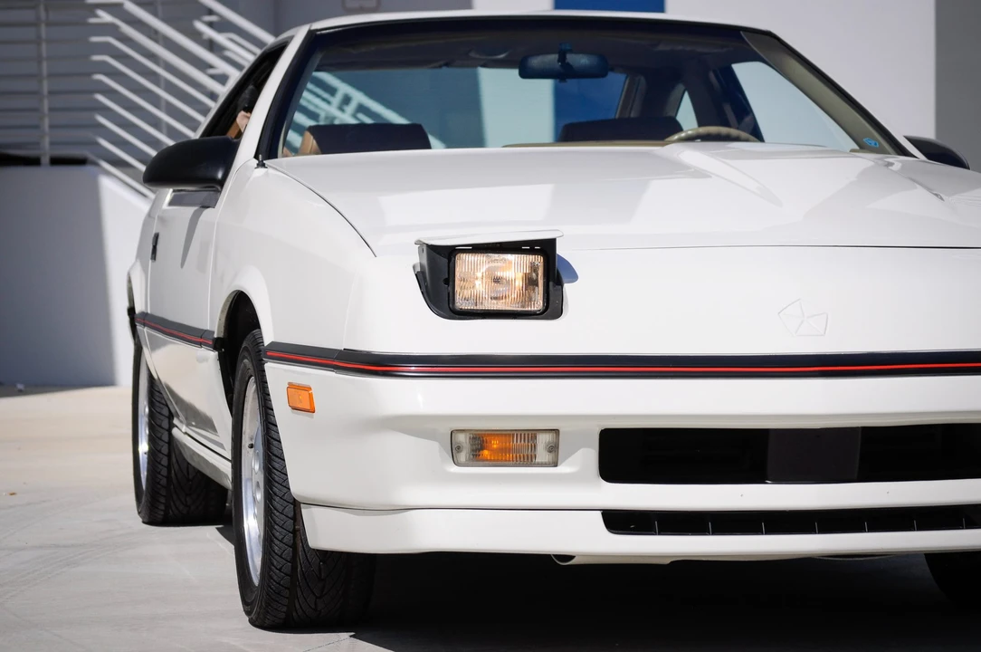1987 Dodge Daytona - Image 23 of 31