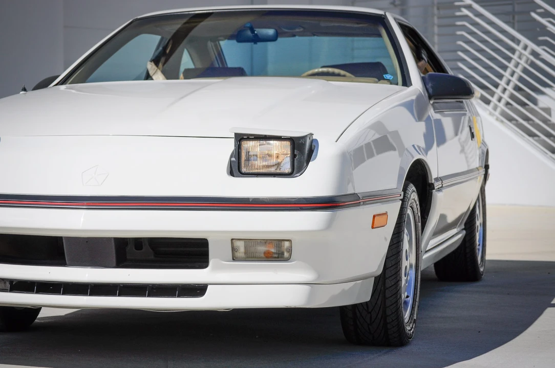 1987 Dodge Daytona - Image 24 of 31