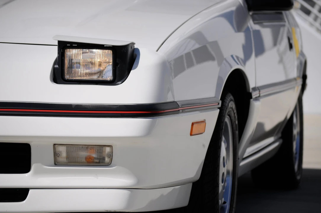 1987 Dodge Daytona - Image 26 of 31