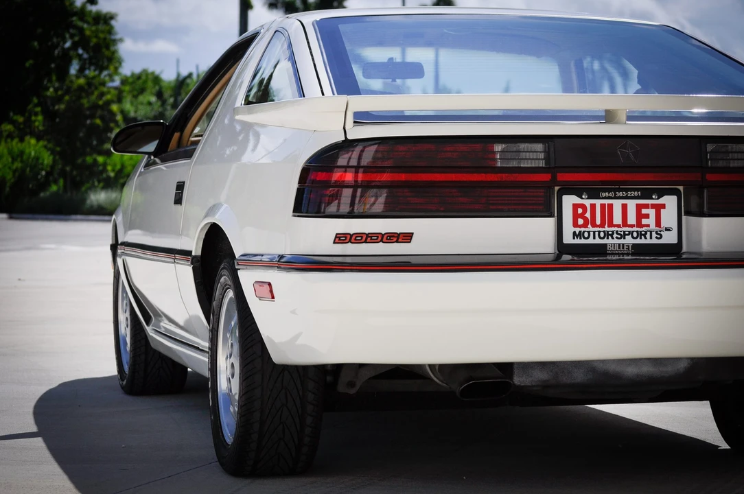 1987 Dodge Daytona - Image 14 of 31