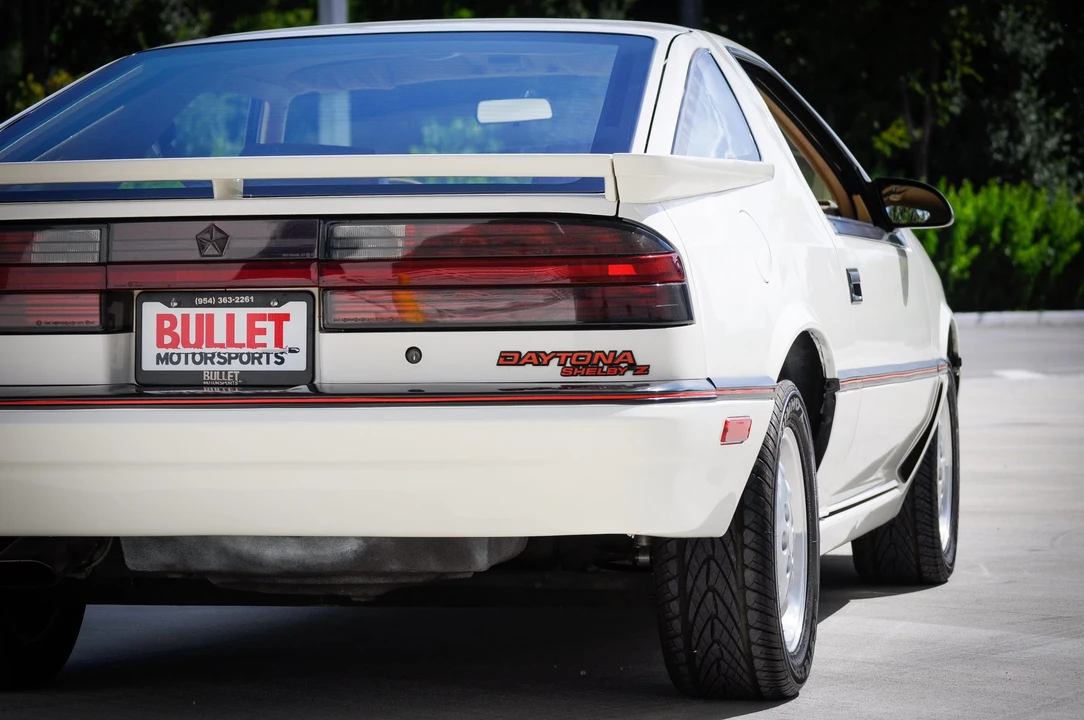 1987 Dodge Daytona - Image 15 of 31