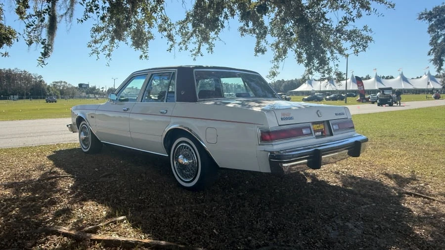 1987 Dodge Diplomat - Image 2 of 6