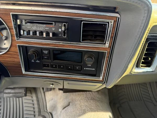1987 Dodge Diplomat - Image 8 of 18