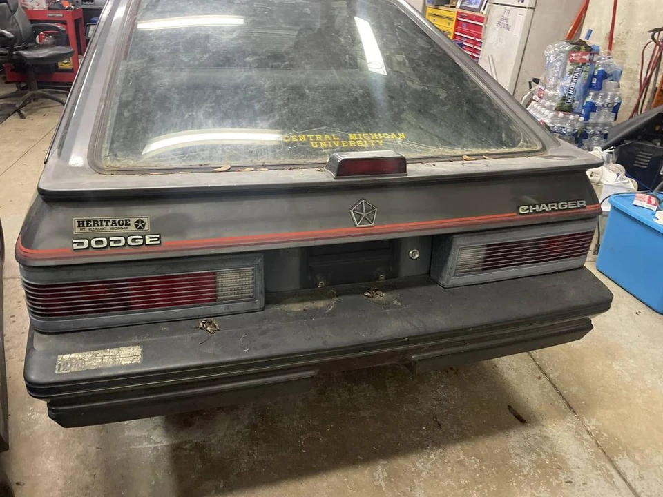 1987 Dodge Charger 5th Gen - Image 4 of 13