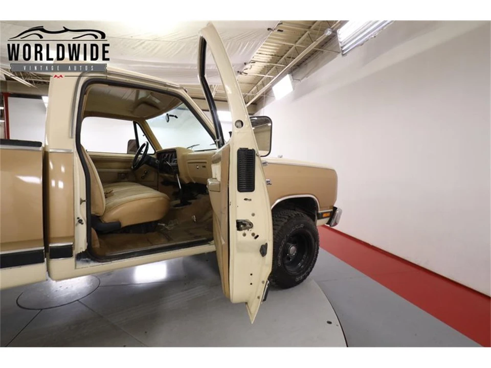 1987 Dodge Ram 1st Gen - Image 29 of 31