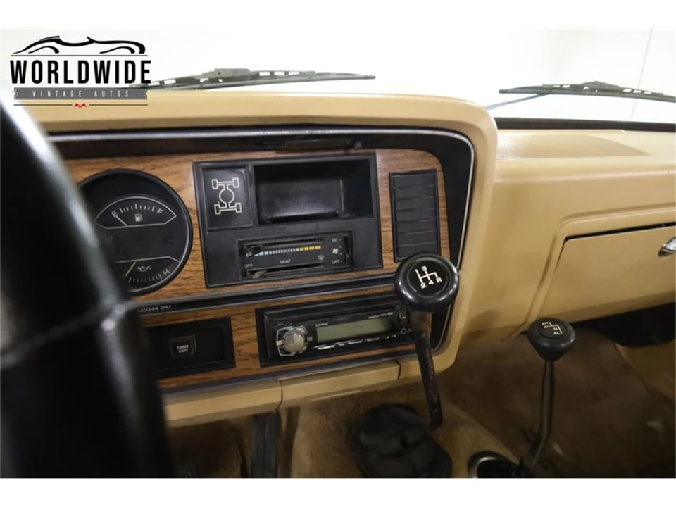 1987 Dodge Ram 1st Gen - Image 27 of 31