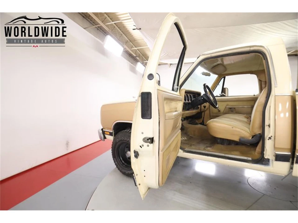 1987 Dodge Ram 1st Gen - Image 22 of 31